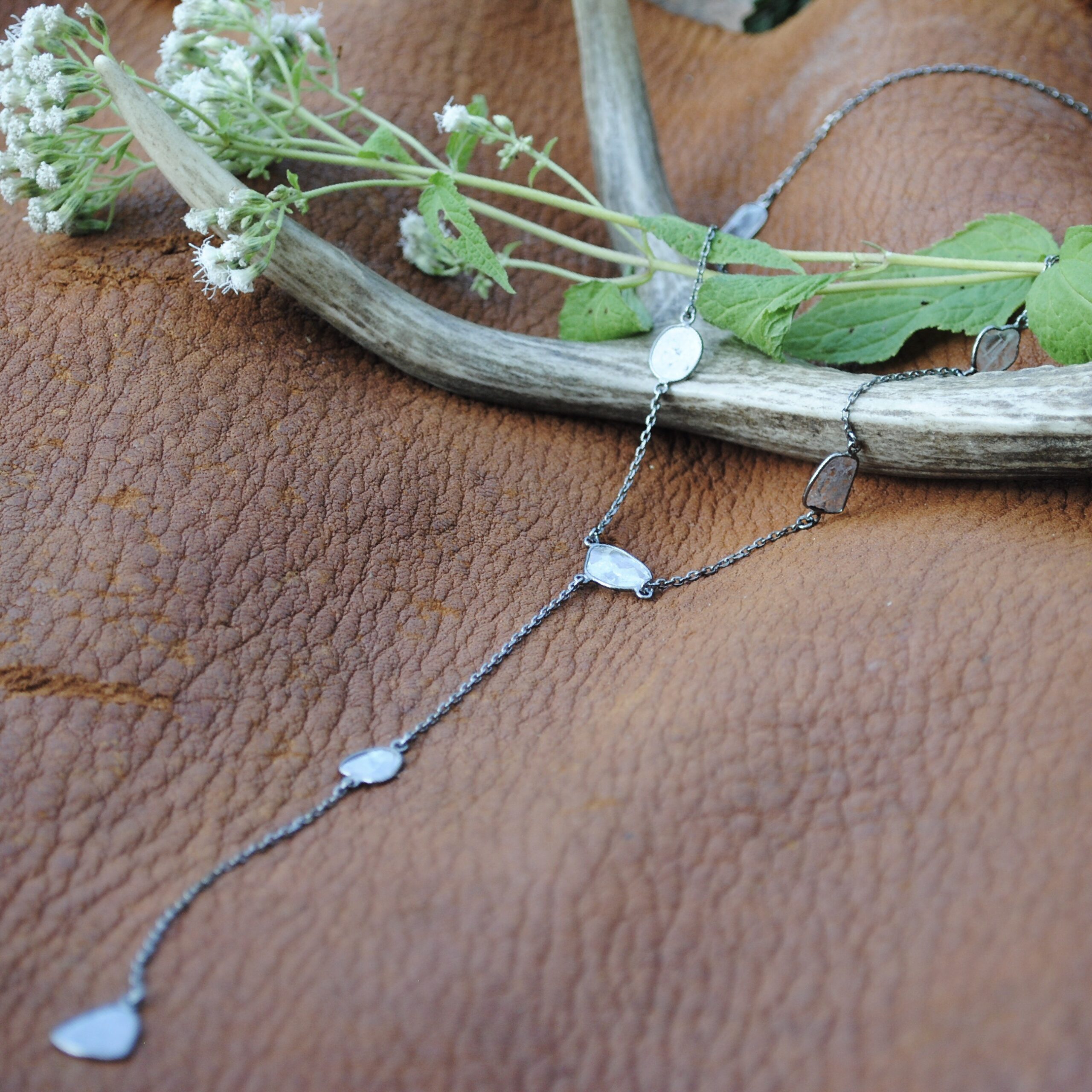 Sliced Diamond Lariat