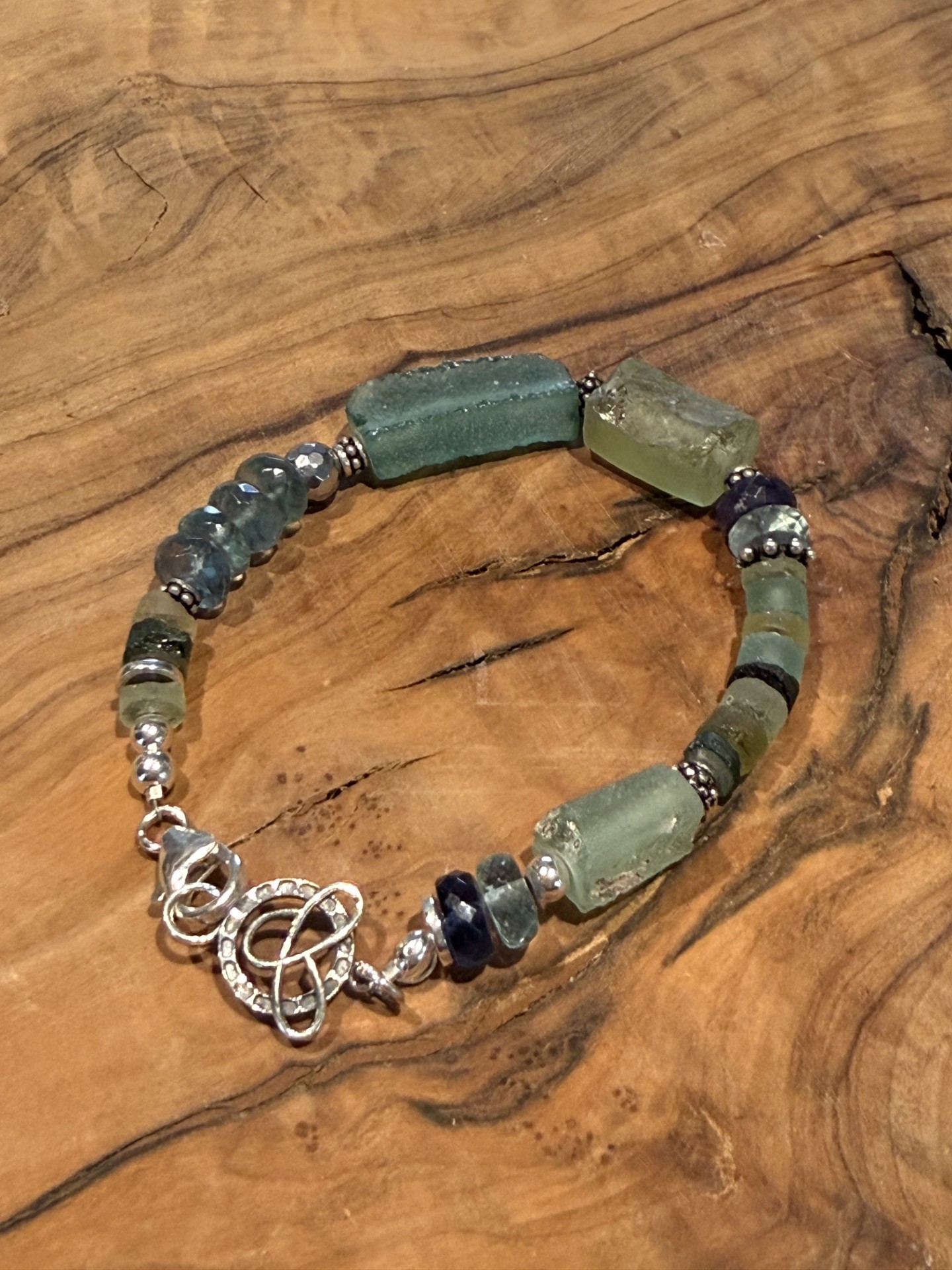 Chunky and round Roman Glass Bracelet